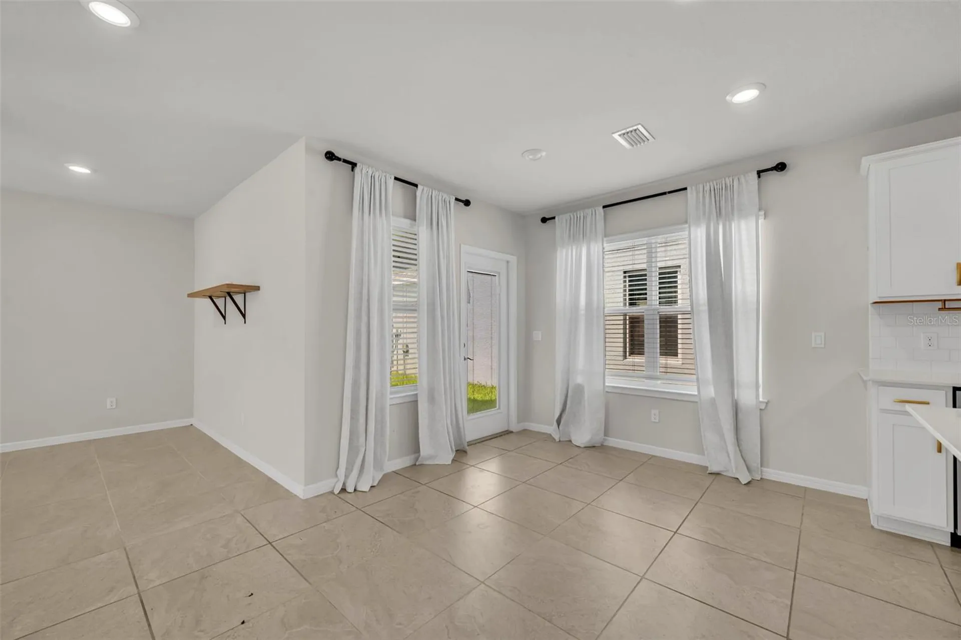 2092 Cross Prairie Parkway Kissimmee FL 34744
