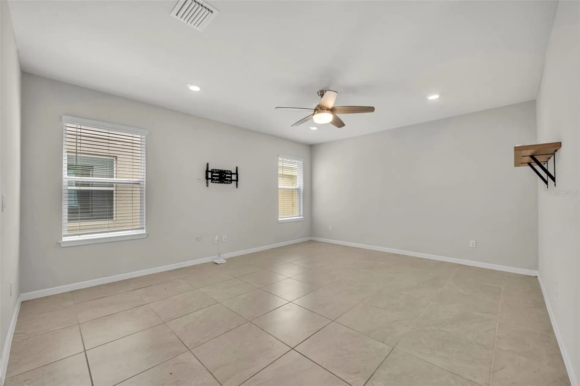 2092 Cross Prairie Parkway Kissimmee FL 34744