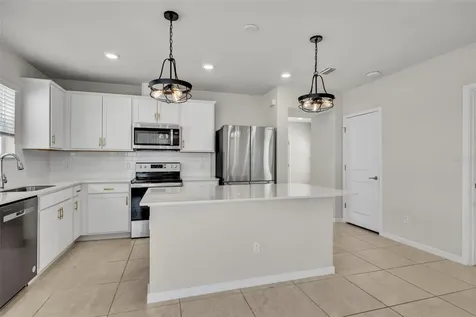 2092 Cross Prairie Parkway Kissimmee FL 34744