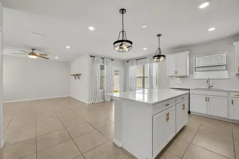 2092 Cross Prairie Parkway Kissimmee FL 34744
