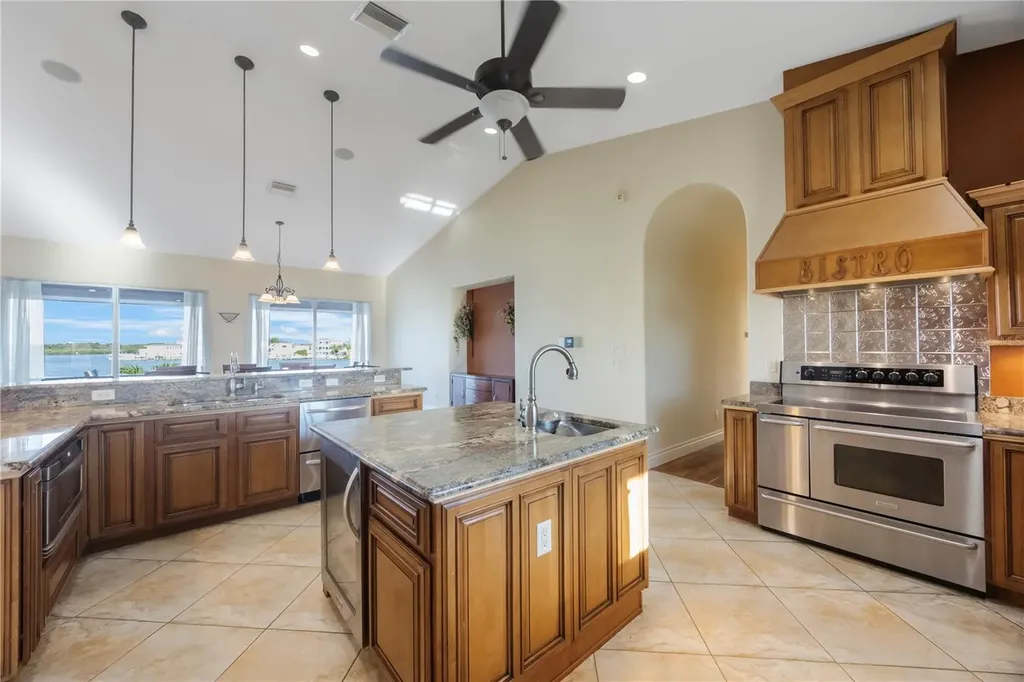 736 Pruitt Drive Madeira Beach FL 33708