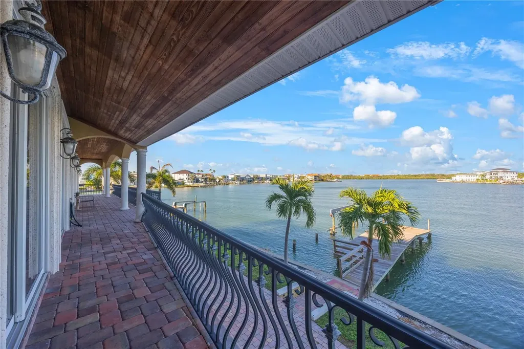 736 Pruitt Drive Madeira Beach FL 33708