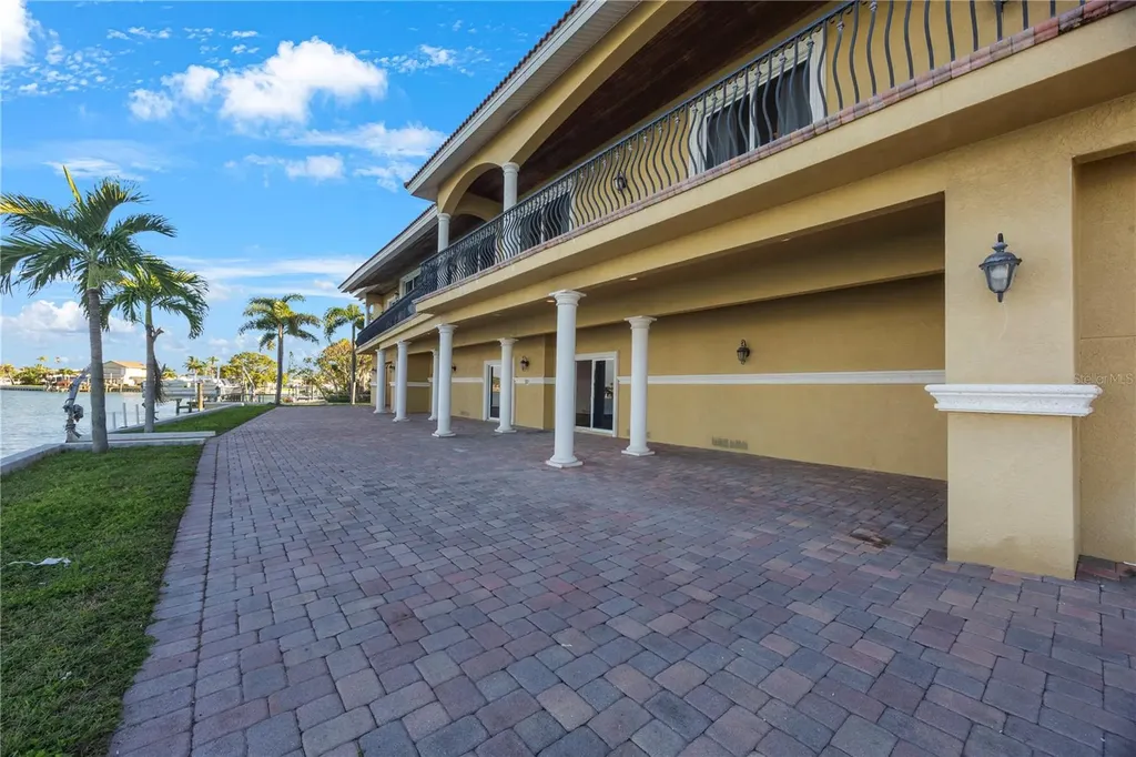 736 Pruitt Drive Madeira Beach FL 33708