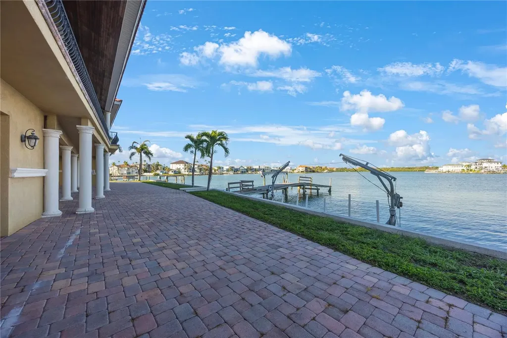 736 Pruitt Drive Madeira Beach FL 33708