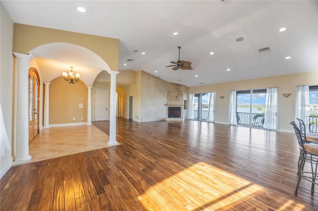 736 Pruitt Drive Madeira Beach FL 33708