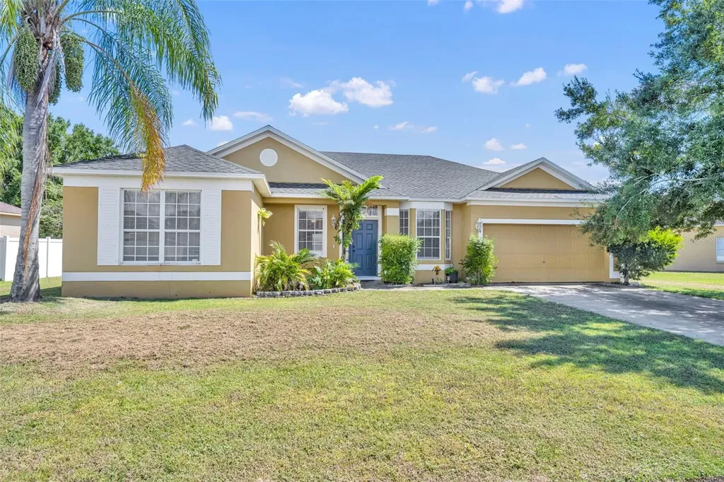 2724 Woodstream Circle Kissimmee FL 34743