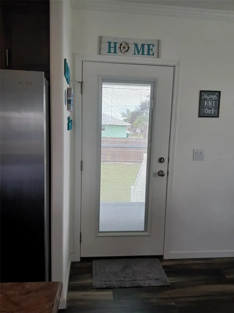 167 Via Madonna Englewood FL 34224