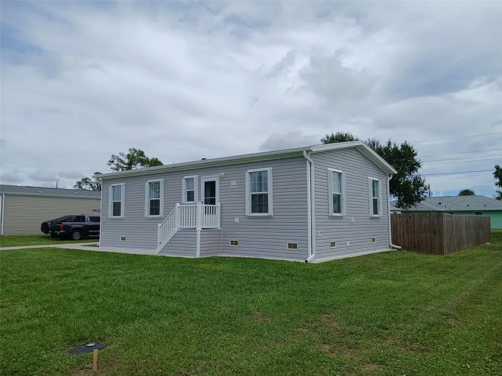 167 Via Madonna Englewood FL 34224