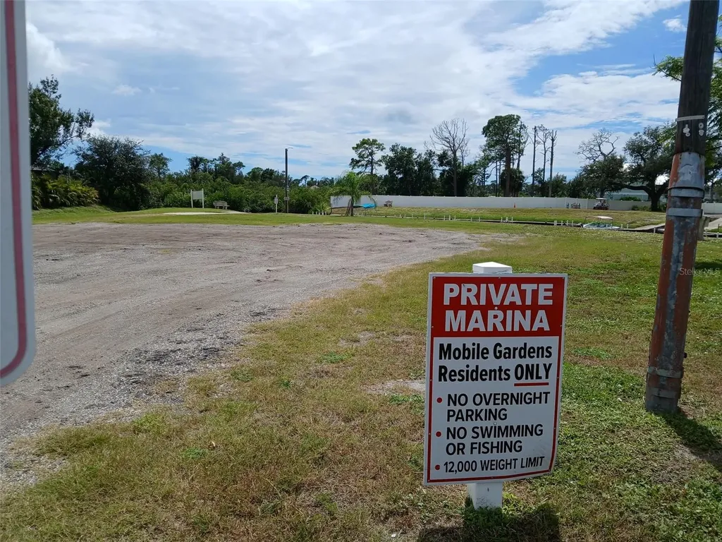 167 Via Madonna Englewood FL 34224