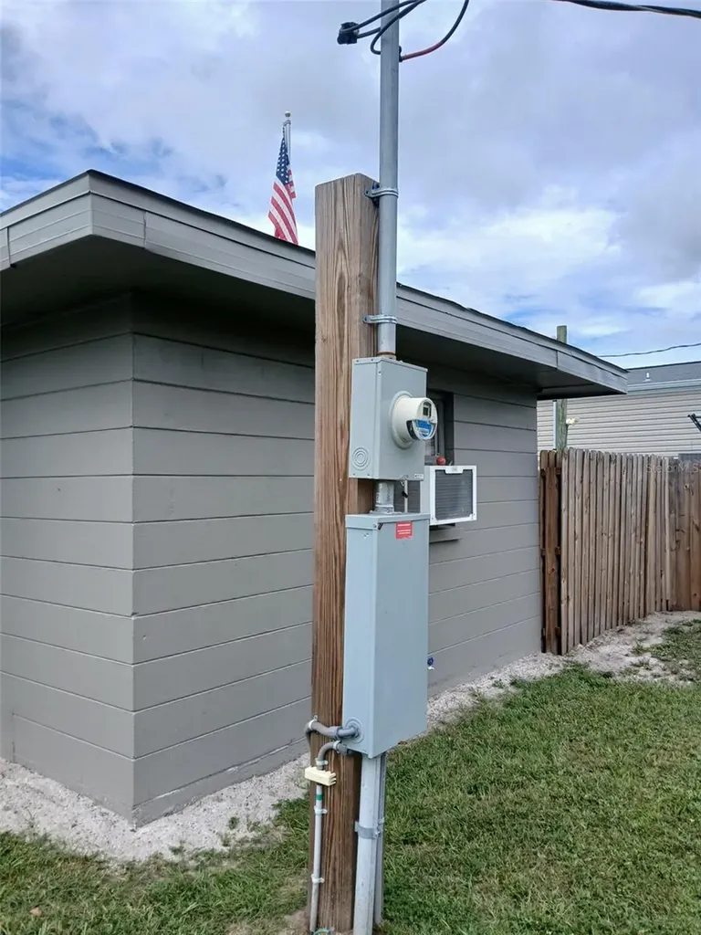 167 Via Madonna Englewood FL 34224