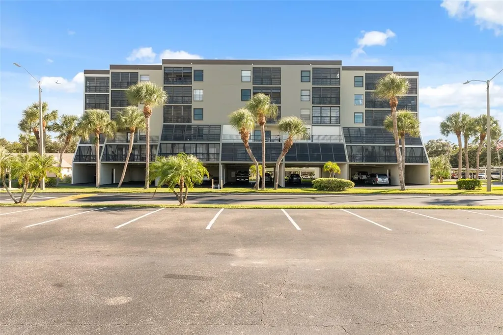 9860 62nd Terrace N St Petersburg FL 33708