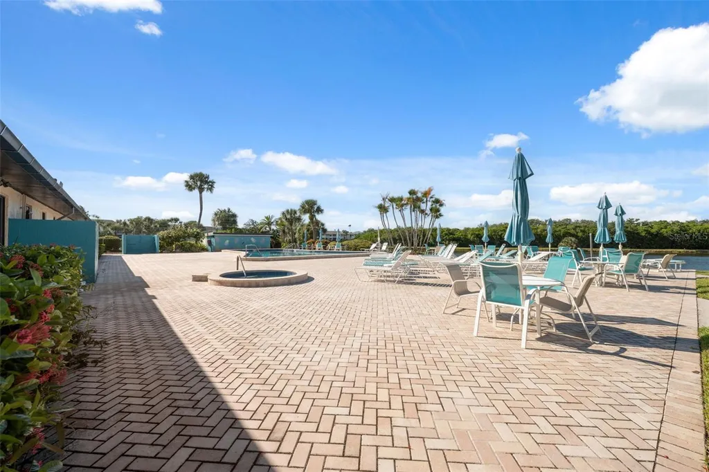 9860 62nd Terrace N St Petersburg FL 33708
