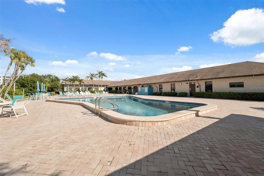 9860 62nd Terrace N St Petersburg FL 33708