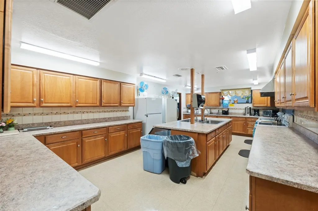 9860 62nd Terrace N St Petersburg FL 33708