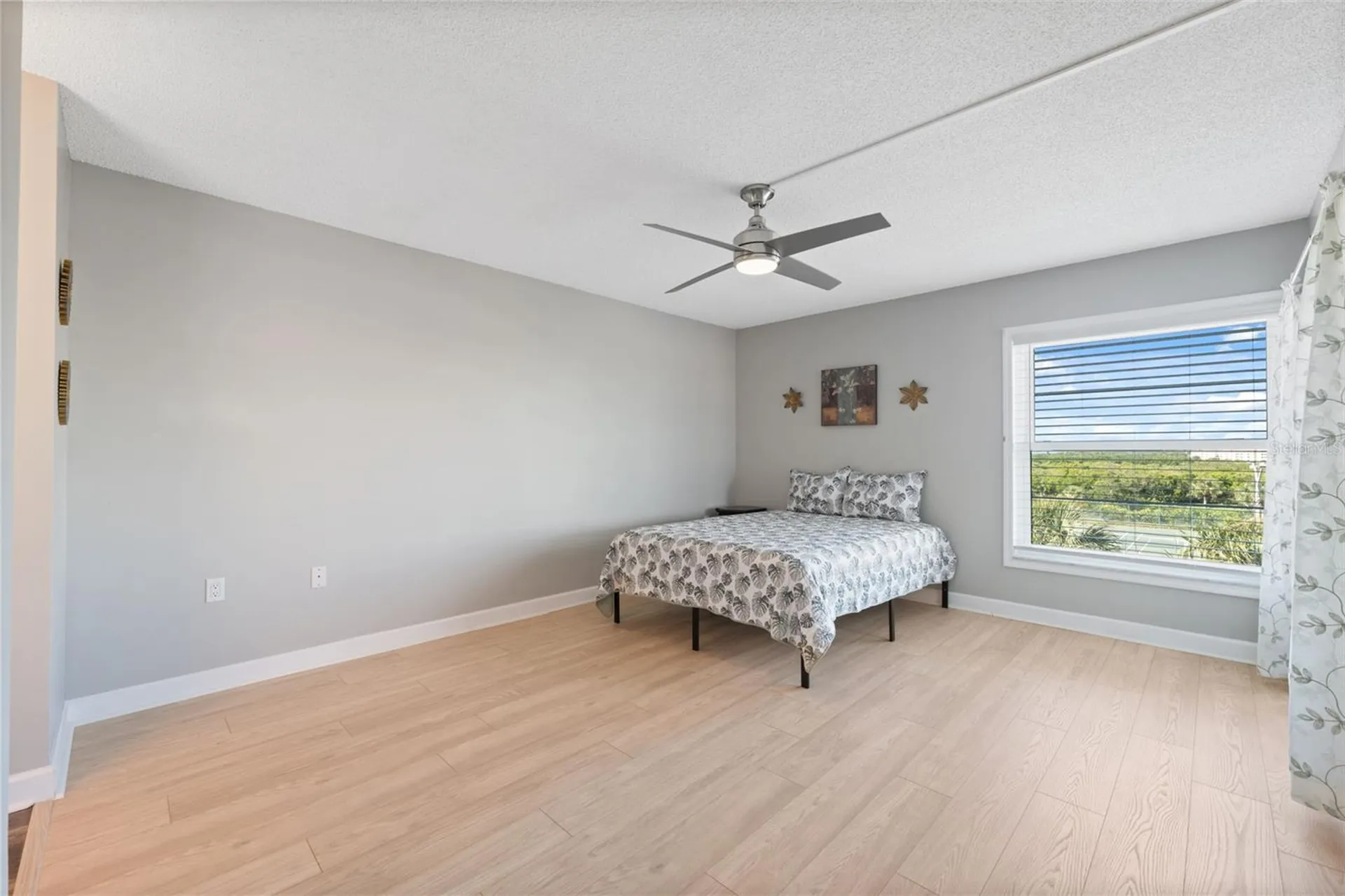 9860 62nd Terrace N St Petersburg FL 33708