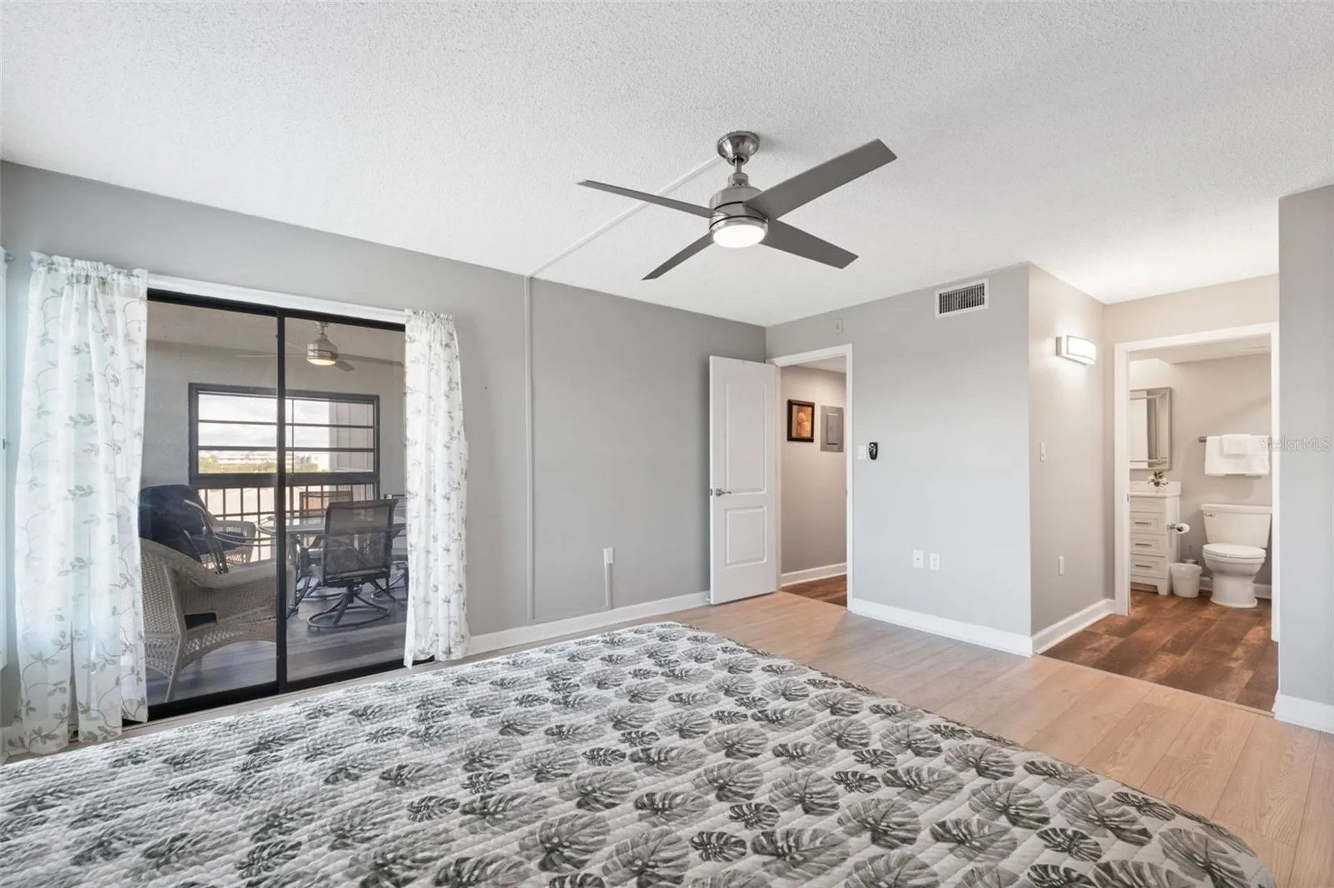 9860 62nd Terrace N St Petersburg FL 33708