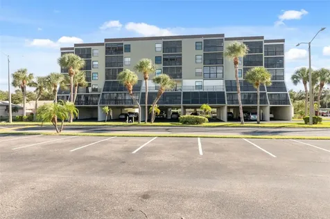 9860 62nd Terrace N St Petersburg FL 33708