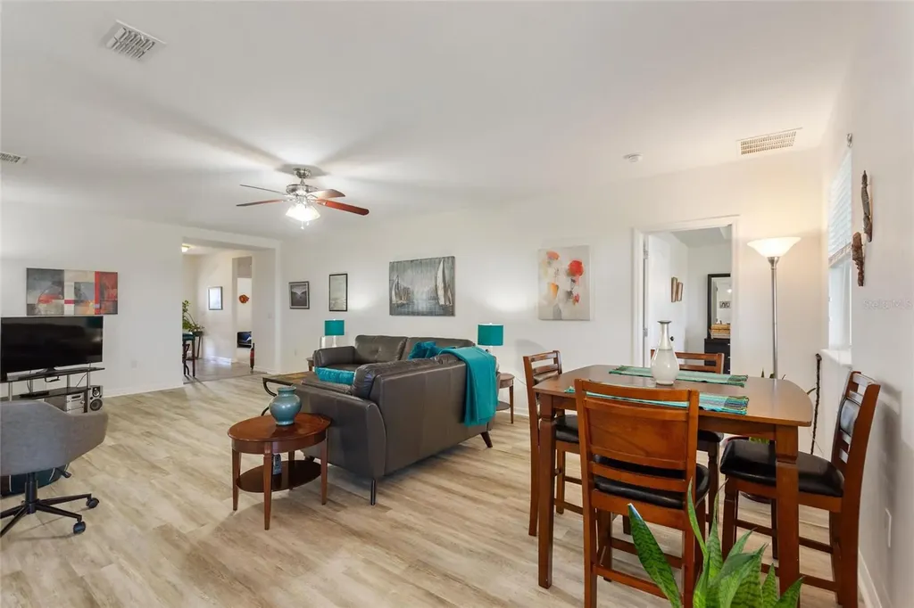 3284 Lynrock Avenue Dundee FL 33838