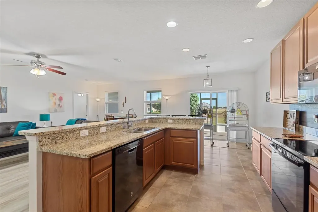 3284 Lynrock Avenue Dundee FL 33838