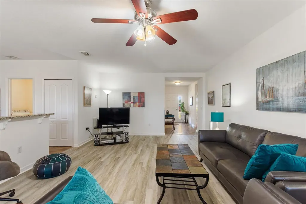 3284 Lynrock Avenue Dundee FL 33838