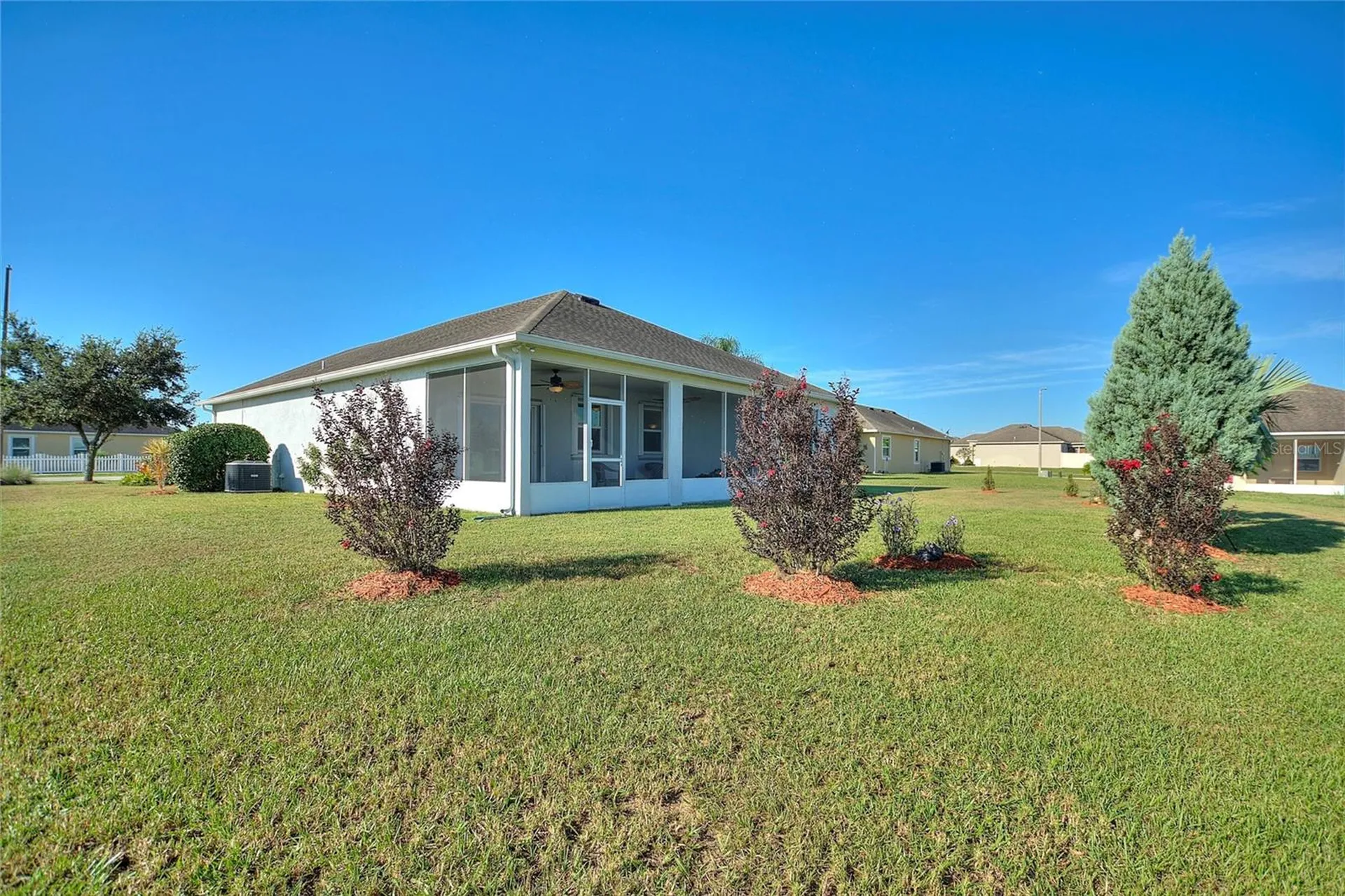 3284 Lynrock Avenue Dundee FL 33838
