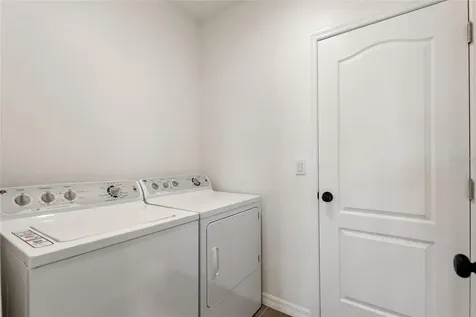 3284 Lynrock Avenue Dundee FL 33838