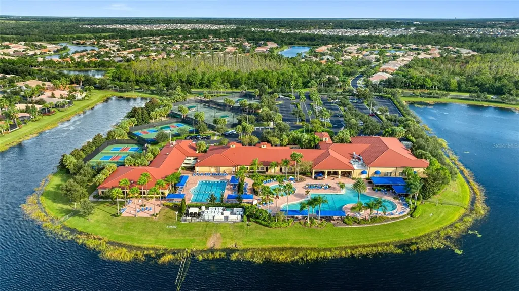 16005 Cape Coral Drive Wimauma FL 33598