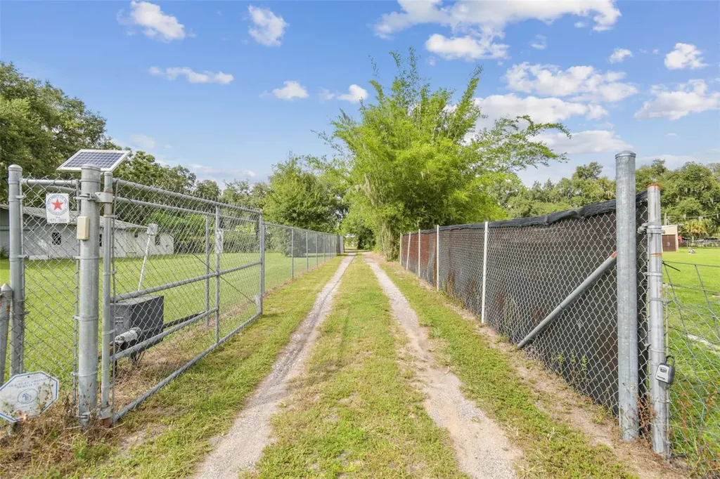 5504 Bruton Road Plant City FL 33565