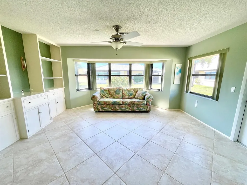 126 Sandstone Circle Venice FL 34293