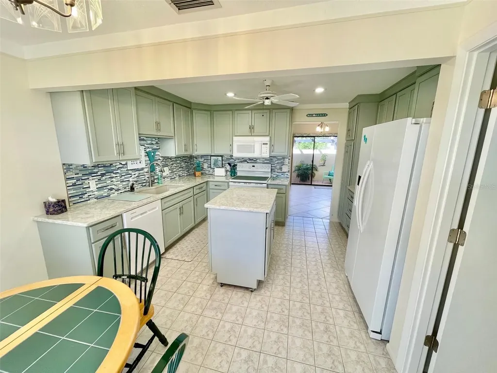 126 Sandstone Circle Venice FL 34293