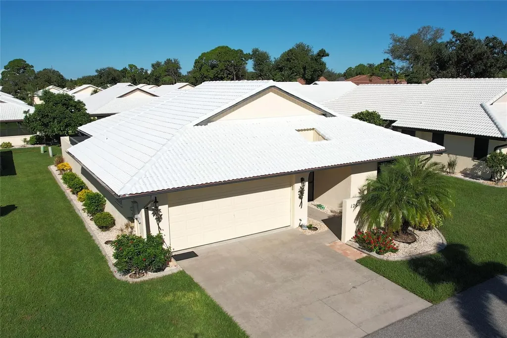 126 Sandstone Circle Venice FL 34293