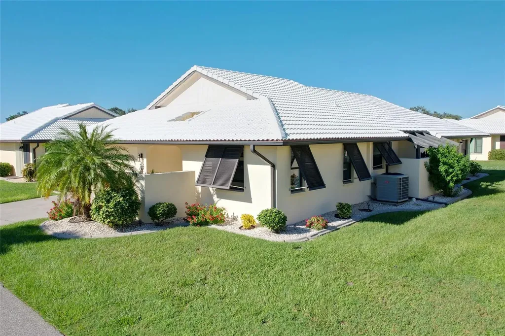 126 Sandstone Circle Venice FL 34293