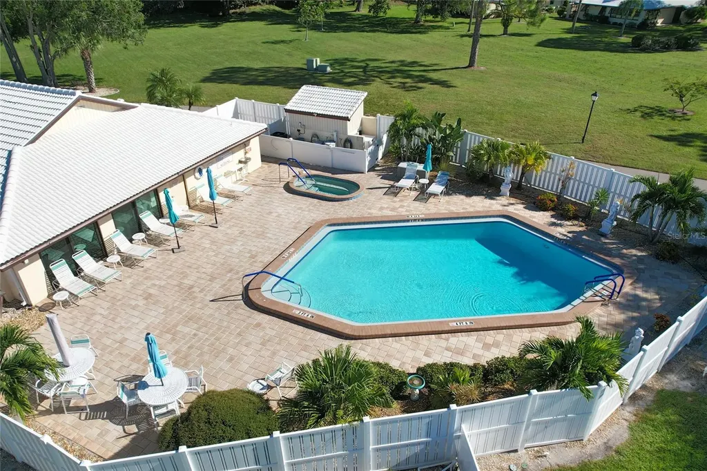 126 Sandstone Circle Venice FL 34293