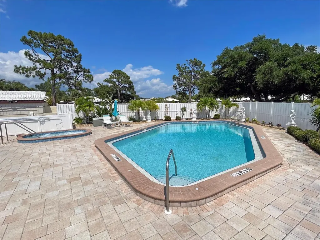 126 Sandstone Circle Venice FL 34293