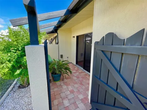 126 Sandstone Circle Venice FL 34293
