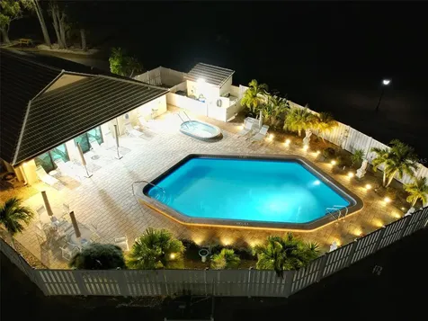 126 Sandstone Circle Venice FL 34293