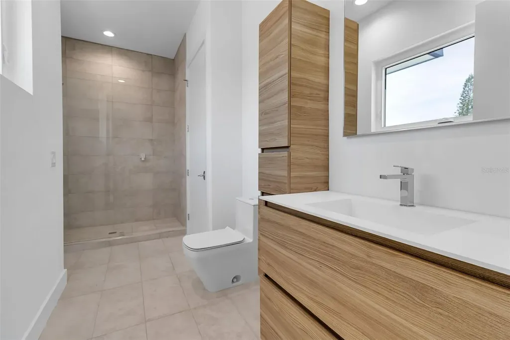 2516 Browning Street Sarasota FL 34237