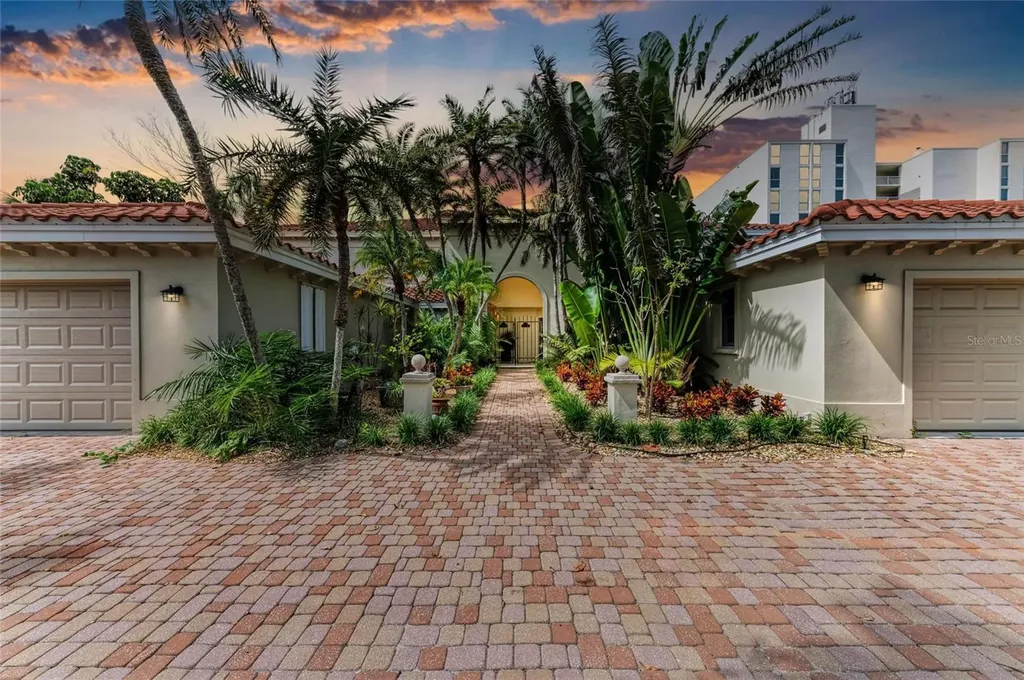 4473 Gulf Of Mexico Drive Longboat Key FL 34228