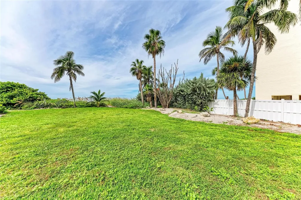 4473 Gulf Of Mexico Drive Longboat Key FL 34228
