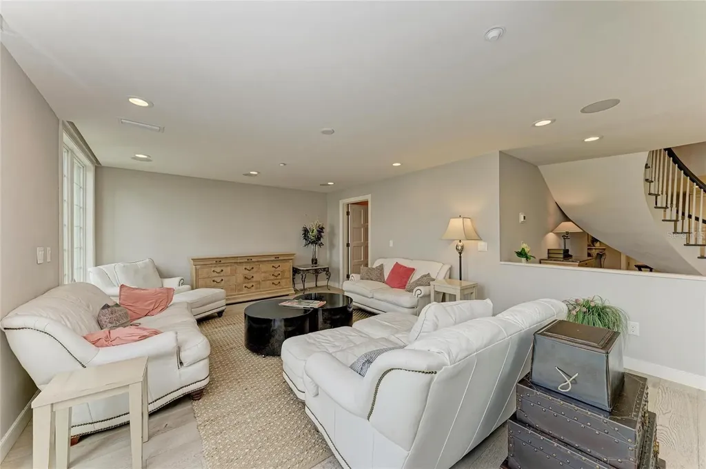 4473 Gulf Of Mexico Drive Longboat Key FL 34228