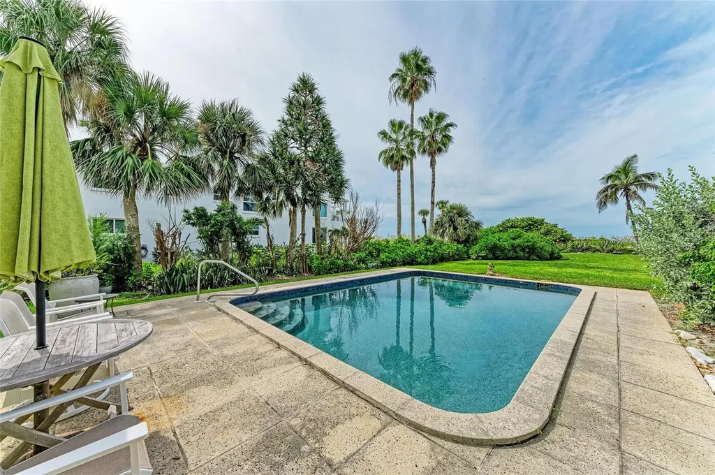 4473 Gulf Of Mexico Drive Longboat Key FL 34228