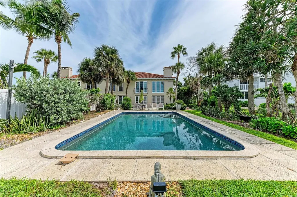 4473 Gulf Of Mexico Drive Longboat Key FL 34228