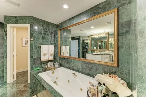 4473 Gulf Of Mexico Drive Longboat Key FL 34228