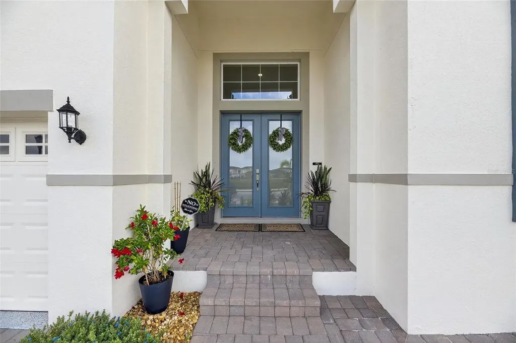 5975 Blakeney Loop Apollo Beach FL 33572