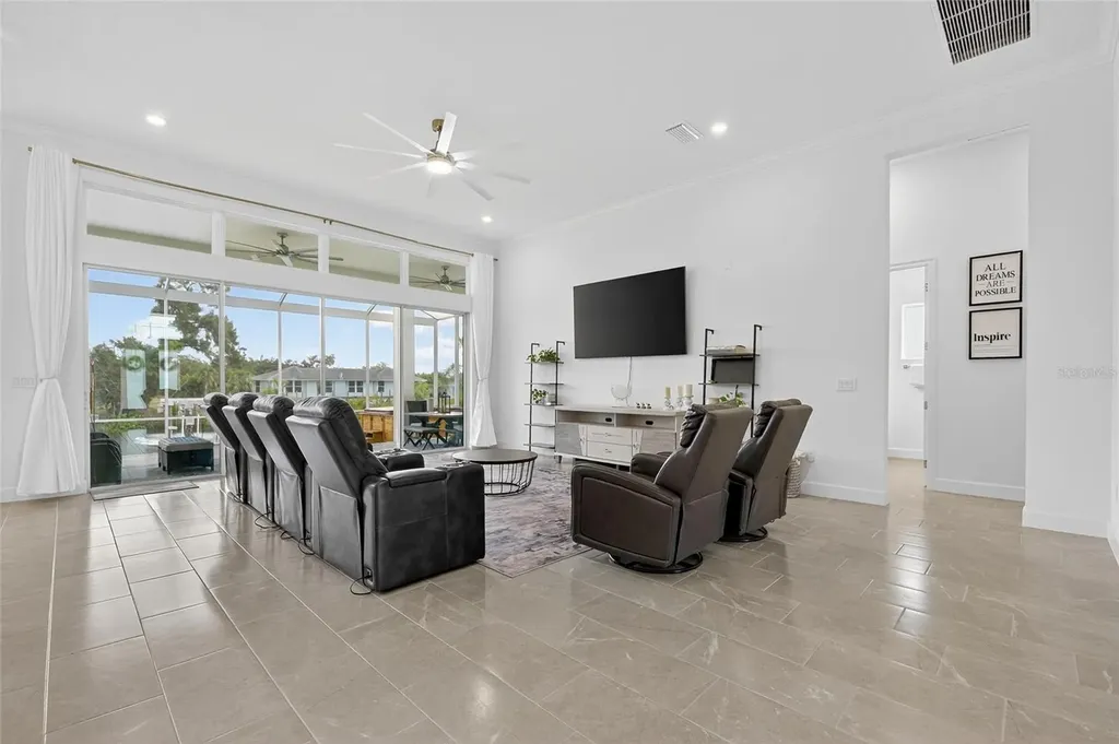 5975 Blakeney Loop Apollo Beach FL 33572