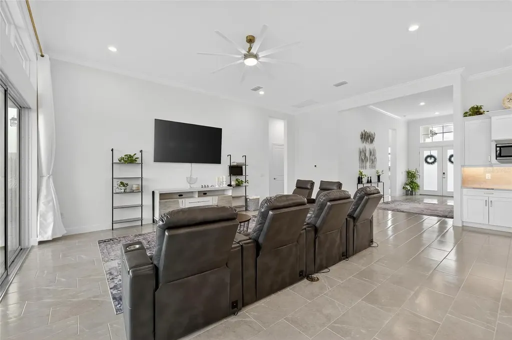 5975 Blakeney Loop Apollo Beach FL 33572