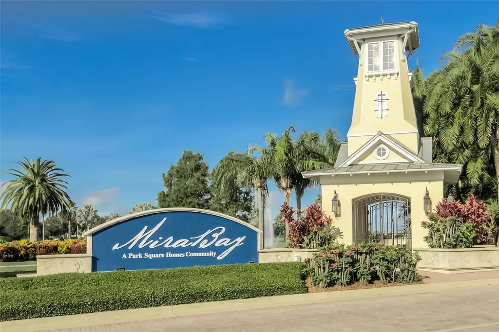5975 Blakeney Loop Apollo Beach FL 33572