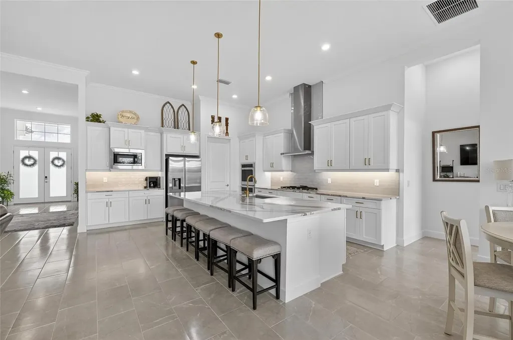 5975 Blakeney Loop Apollo Beach FL 33572