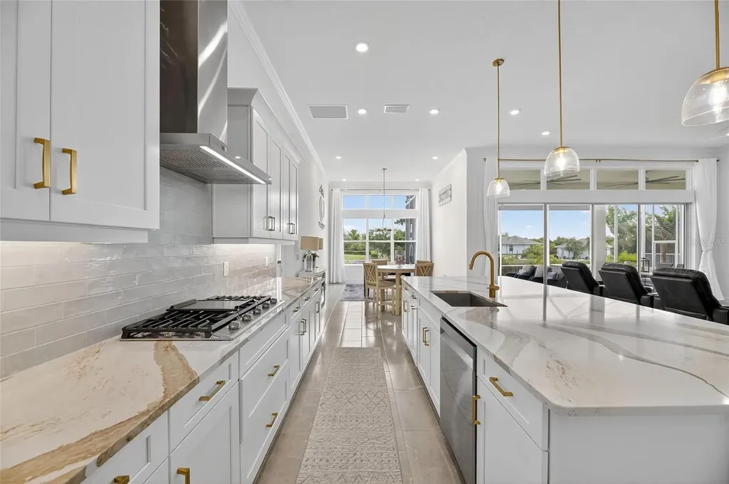 5975 Blakeney Loop Apollo Beach FL 33572