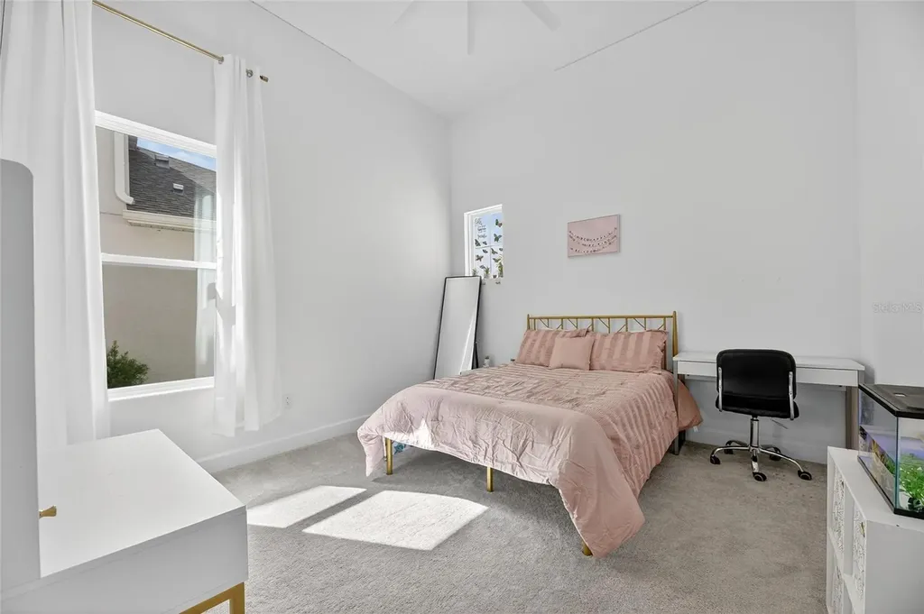 5975 Blakeney Loop Apollo Beach FL 33572